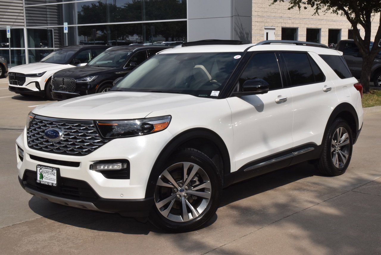 Used 2020 Ford Explorer Platinum w/ Premium Technology Package AWD/4WD image 42