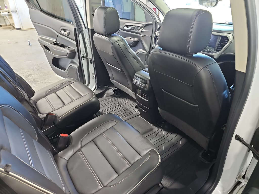 Used 2020 GMC Acadia Denali w/ LPO, Floor Liner Package AWD/4WD image 11