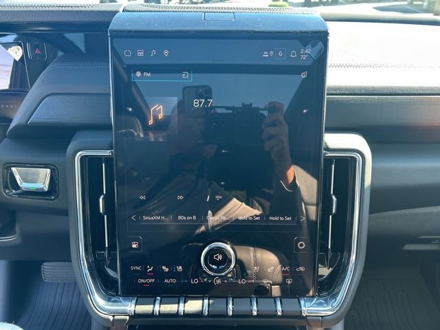 New 2026 GMC Yukon XL Denali w/ Sun & Power Step Package image 13