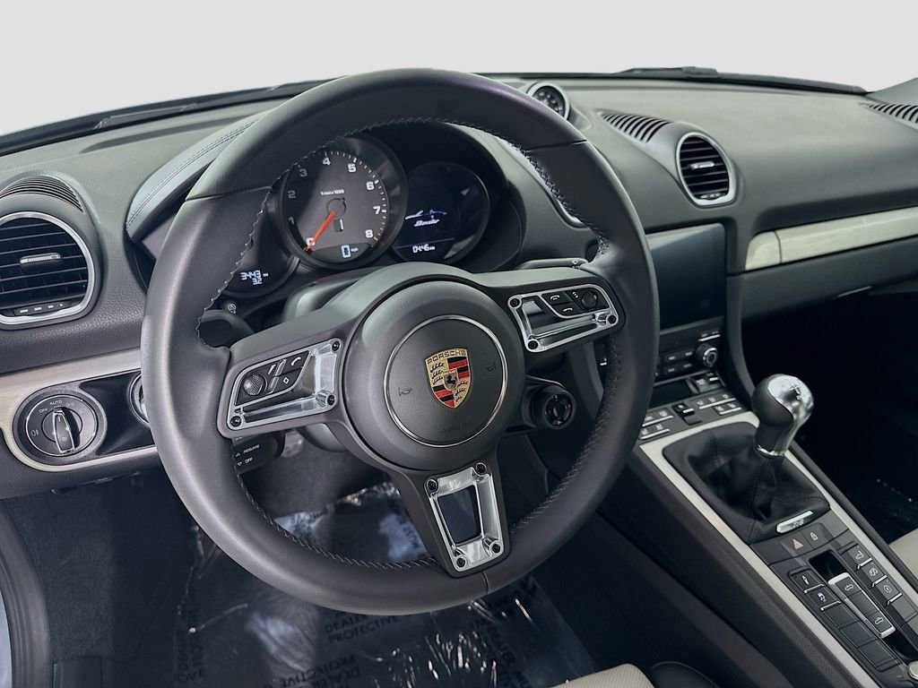 New 2025 Porsche 718 Boxster image 12