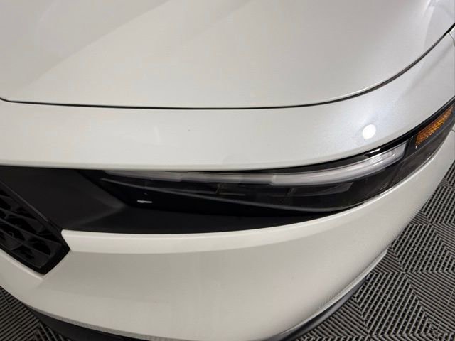 Used 2025 Honda Accord SE image 11