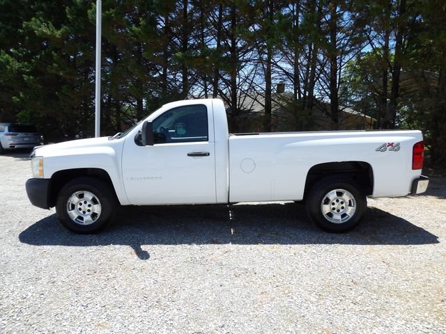 Used 2007 Chevrolet Silverado 1500 W/T w/ Towing Package AWD/4WD image 2