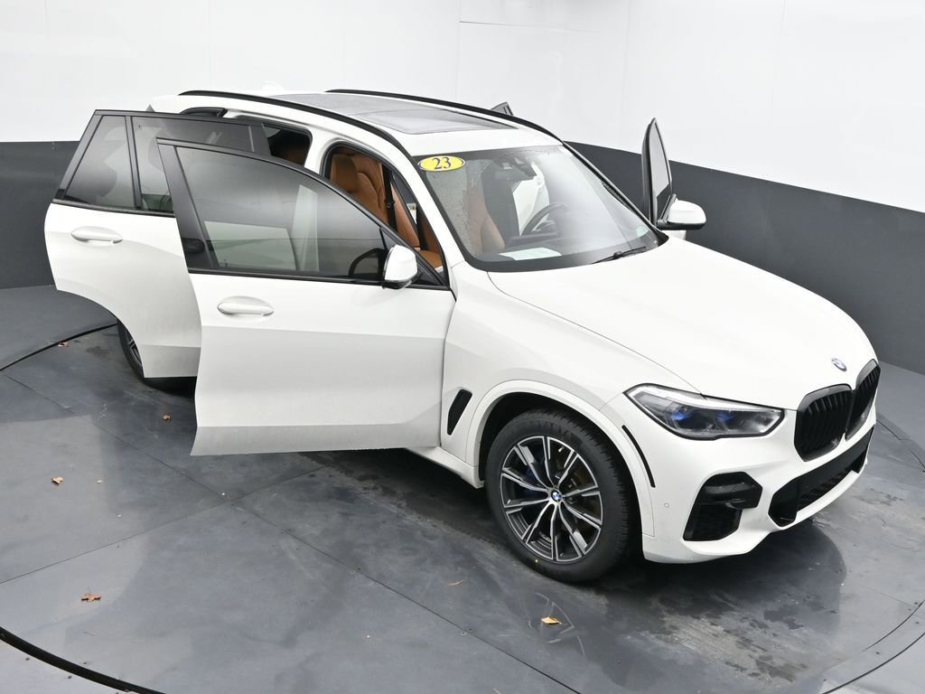 Used 2023 BMW X5 xDrive40i w/ Executive Package image 63