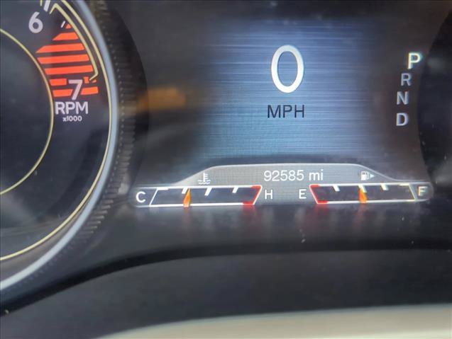 Used 2017 Jeep Cherokee Limited FWD image 10