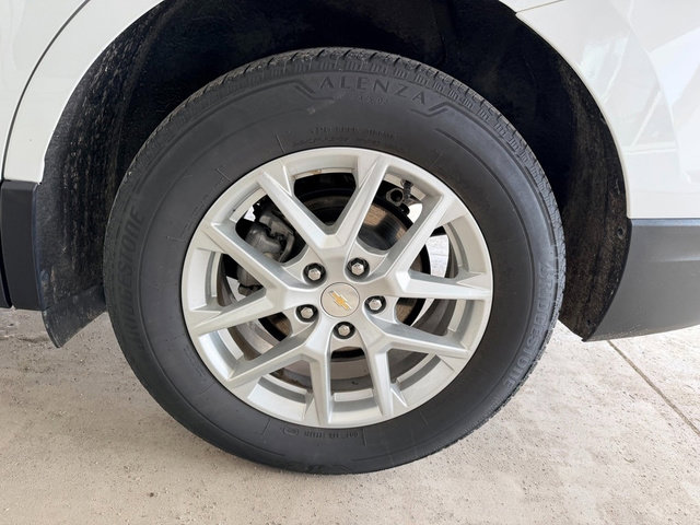 Used 2023 Chevrolet Equinox LT image 11