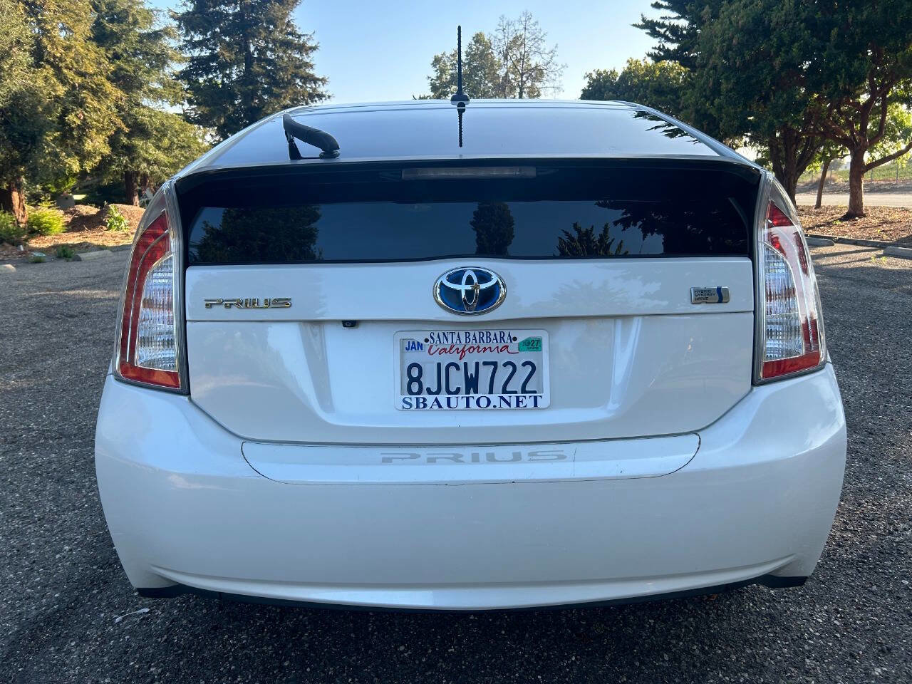 Used 2013 Toyota Prius Four w/ Deluxe Solar Roof Pkg FWD image 17