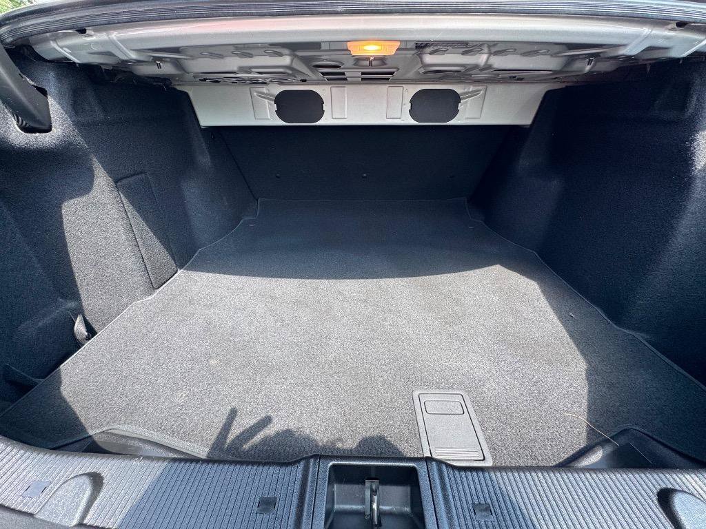 Used 2005 Mercedes-Benz C 320 Sedan image 23