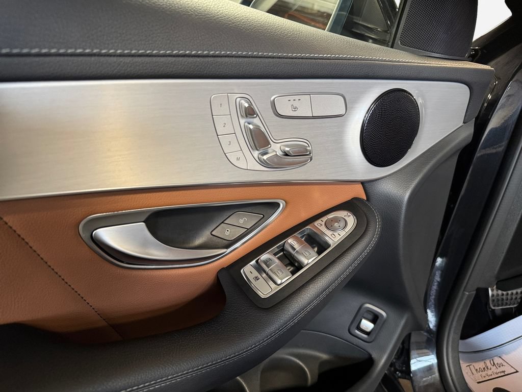 Used 2023 Mercedes-Benz GLC 300 4MATIC Coupe image 14