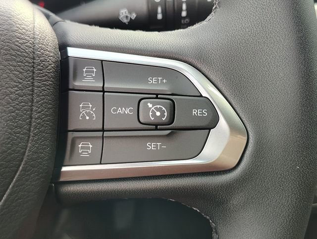 New 2026 Jeep Compass Limited w/ Sun, Sound & Navigation Group AWD/4WD image 17