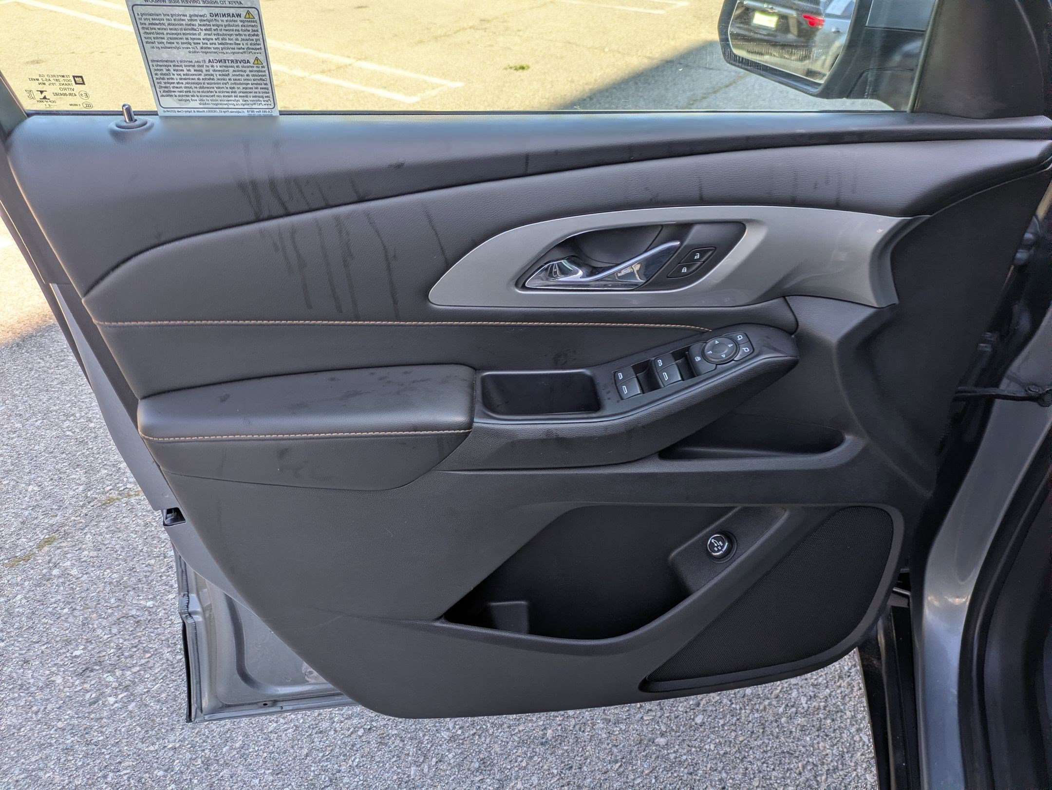 Used 2021 Chevrolet Traverse LT FWD image 10