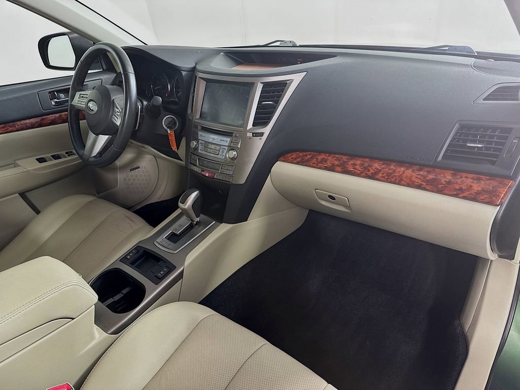 Used 2011 Subaru Outback 2.5i Limited image 35