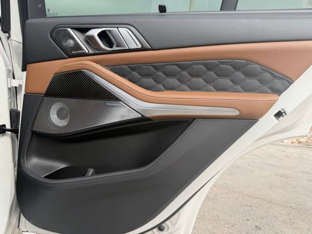 Used 2025 BMW X5 M Competition w/ Executive Package image 28