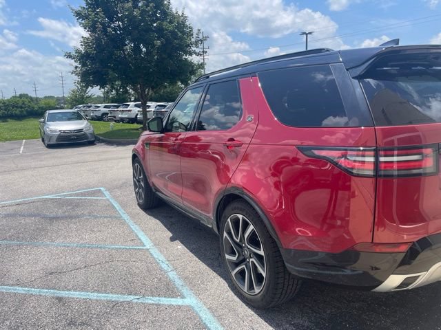 Used 2017 Land Rover Discovery HSE Luxury AWD/4WD image 4