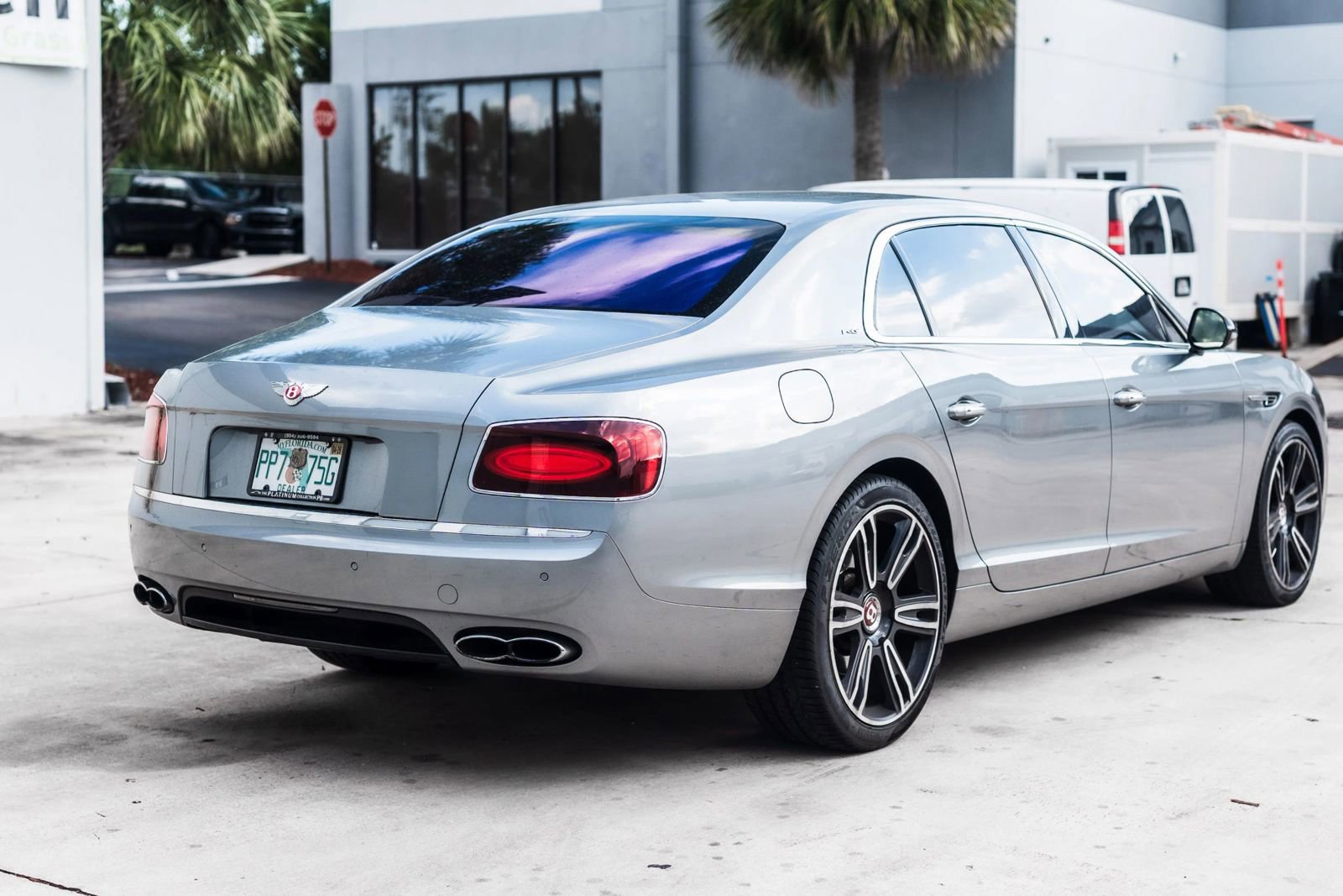 Used 2017 Bentley Flying Spur S V8 image 17