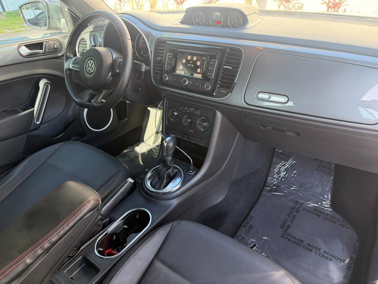 Used 2013 Volkswagen Beetle TDI FWD image 45