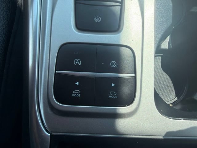 Used 2020 Ford Explorer Limited w/ Class III Trailer Tow Package RWD image 43