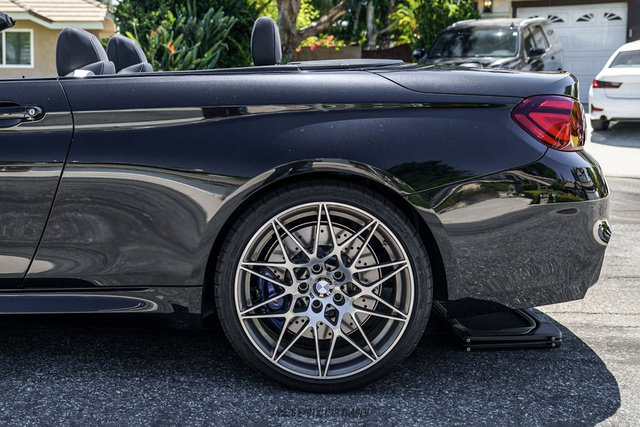 Used 2020 BMW M4 Convertible w/ Competition Package RWD image 5