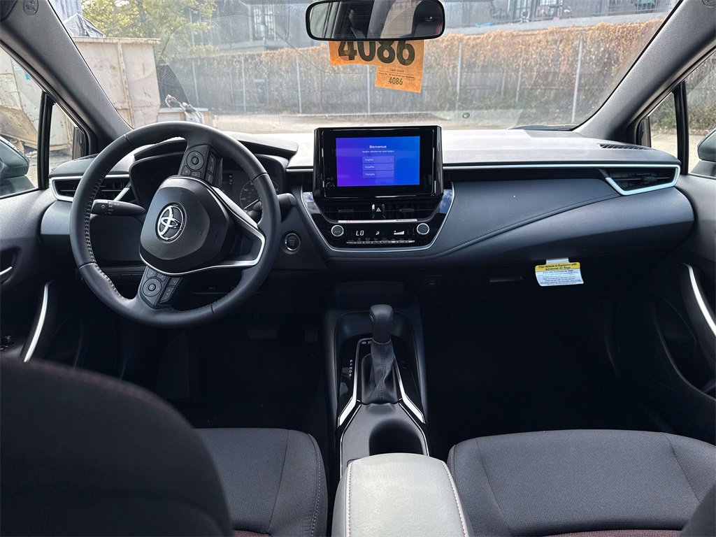 Used 2025 Toyota Corolla SE image 14