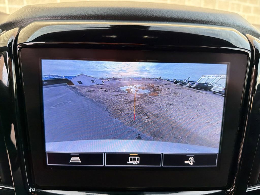 Used 2023 Chevrolet Traverse LT image 25