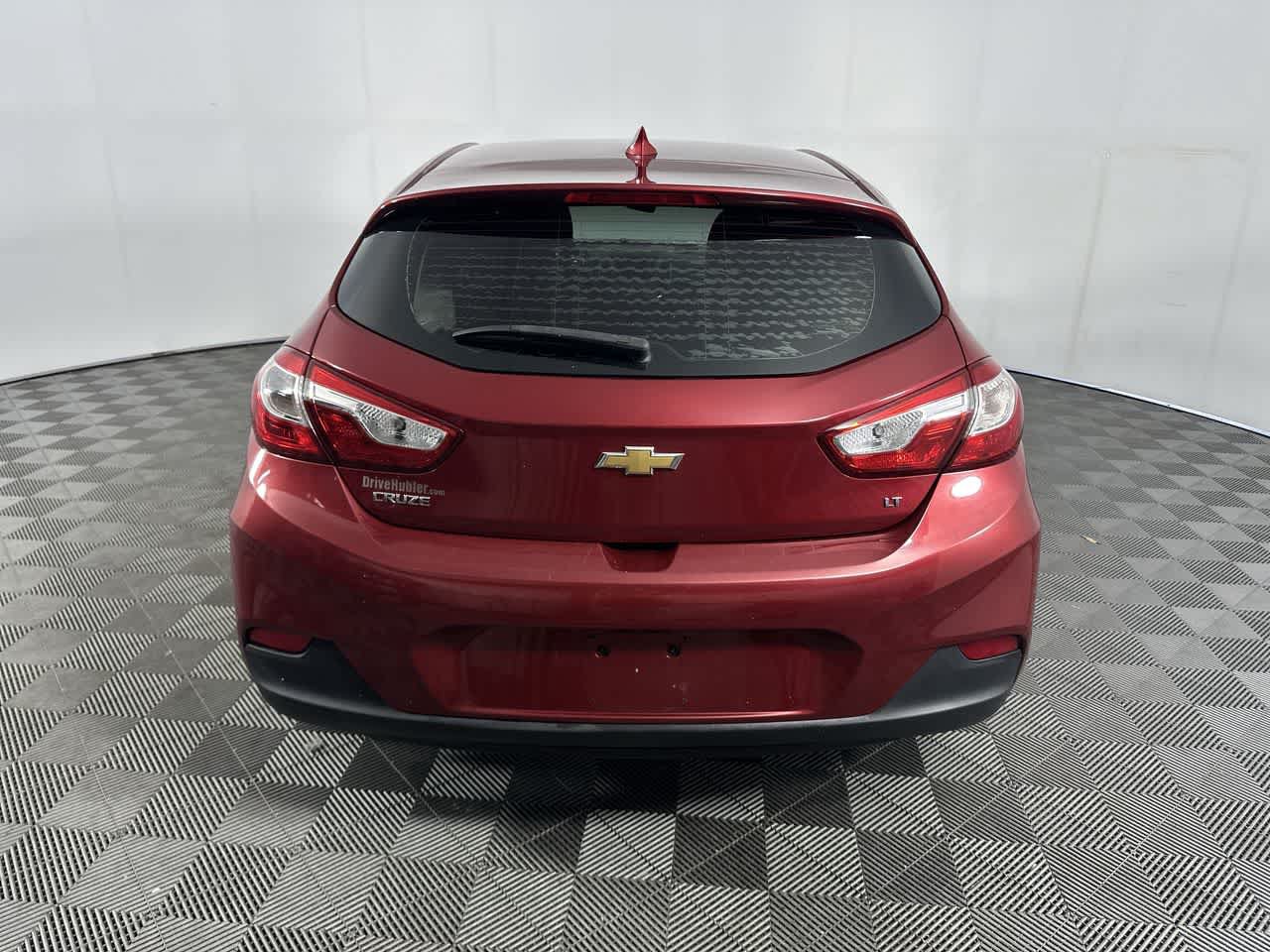 Used 2018 Chevrolet Cruze LT w/ Sun And Sound Package FWD image 7