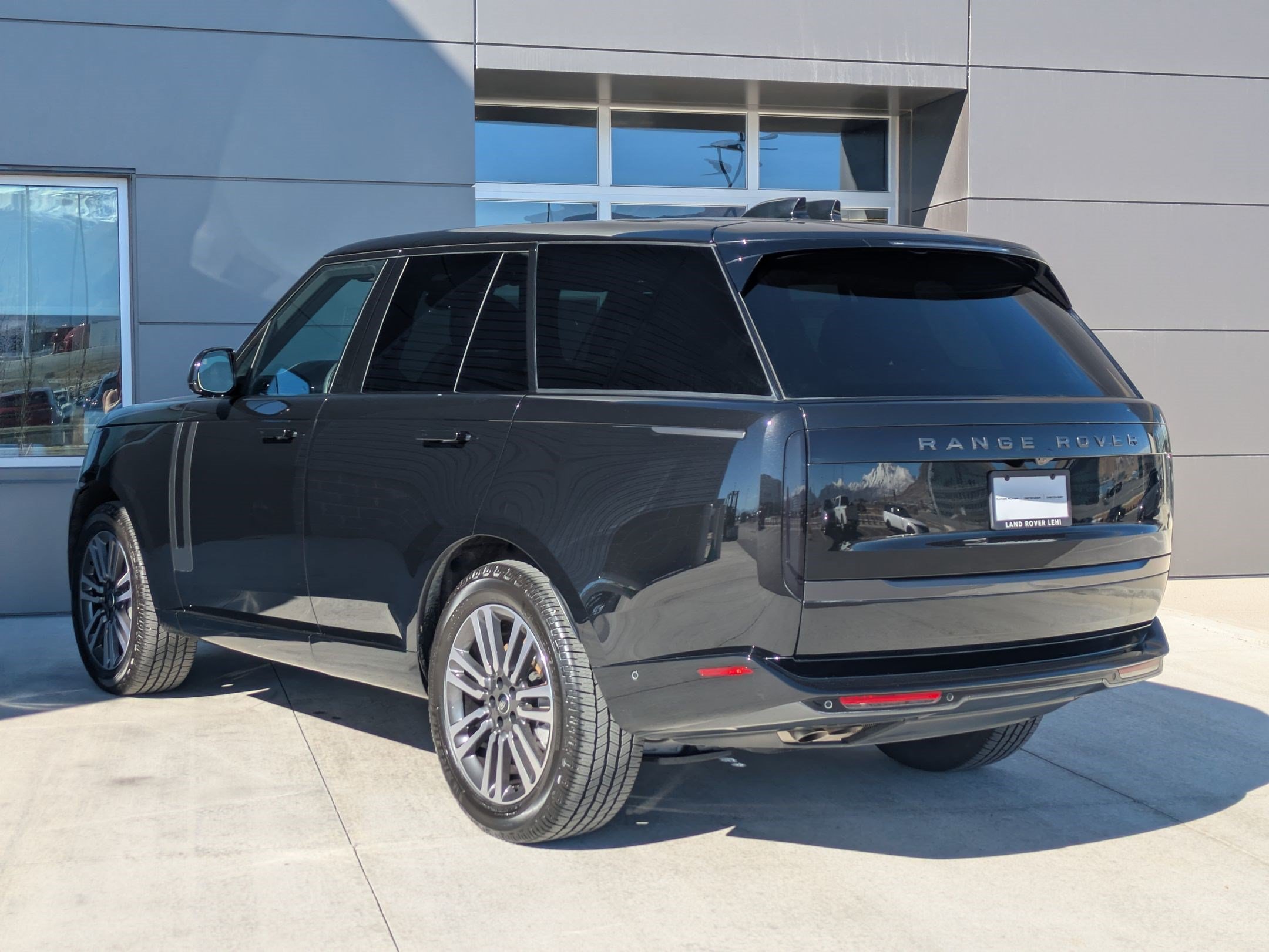 Certified 2024 Land Rover Range Rover SE AWD/4WD image 10