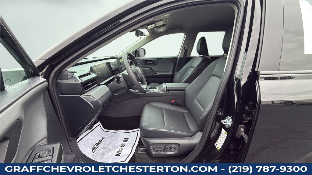 Used 2026 Toyota RAV4 XLE Premium AWD/4WD image 21
