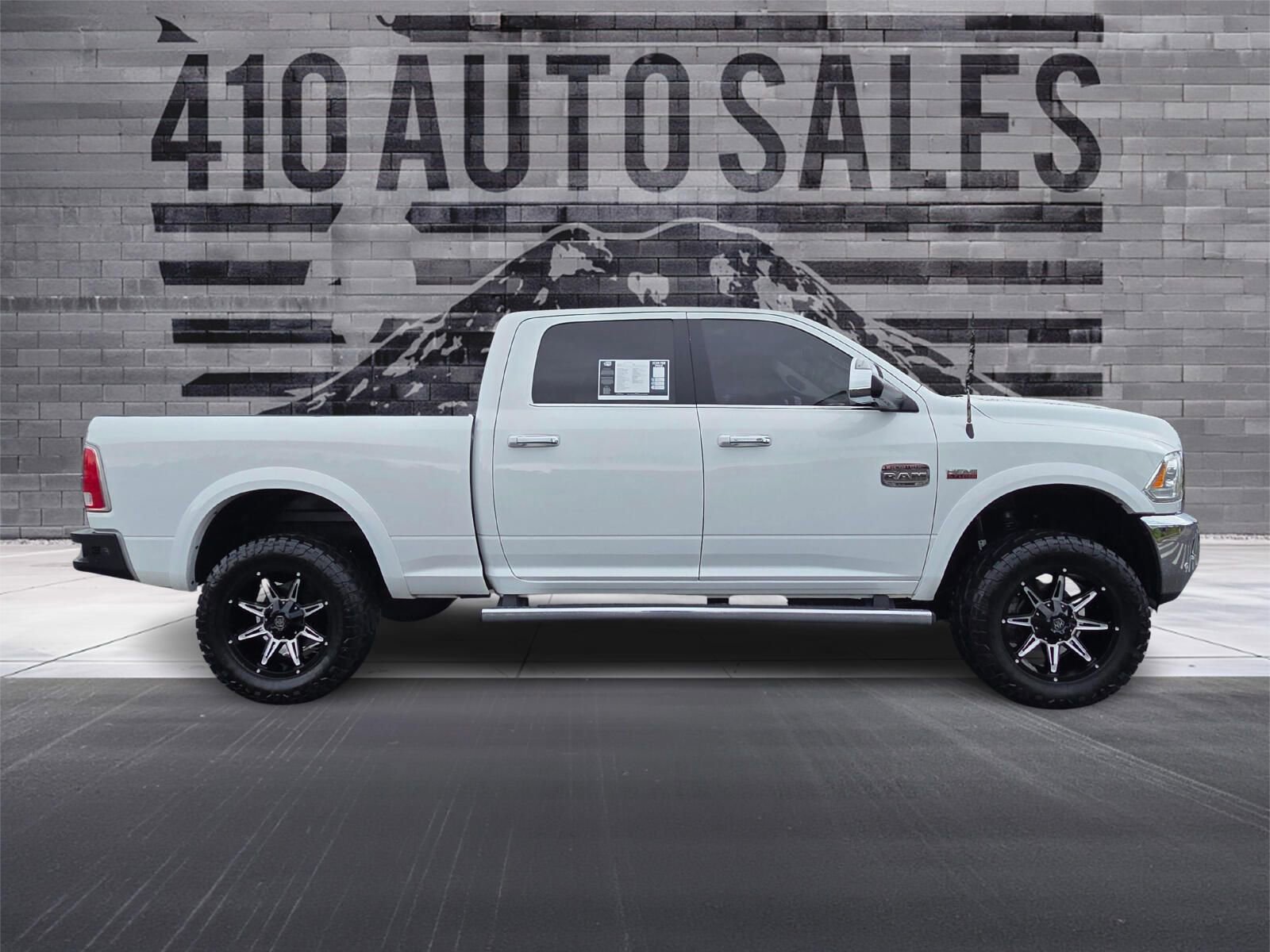 Used 2017 RAM 3500 Laramie Longhorn w/ Convenience Group AWD/4WD image 2