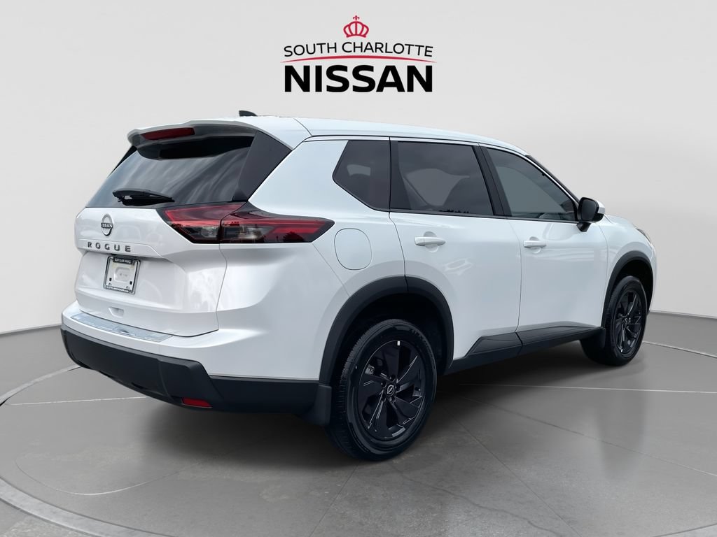 Used 2026 Nissan Rogue SV FWD image 6