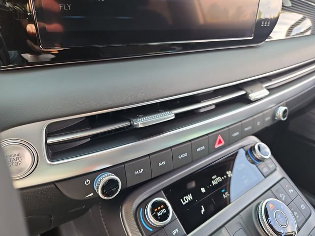 Used 2025 Hyundai Palisade Calligraphy image 23
