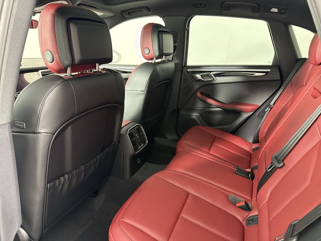 New 2026 Porsche Macan AWD/4WD image 26