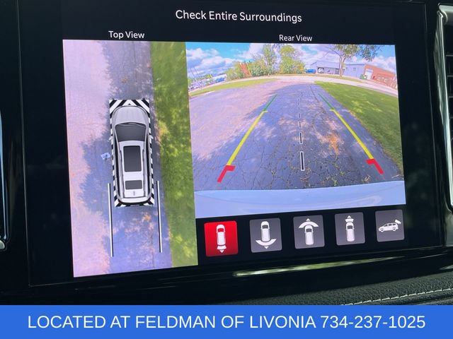 Used 2024 Chrysler Pacifica Limited FWD image 15