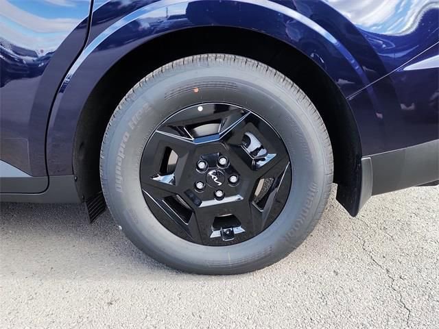 New 2026 Kia Carnival LX FWD image 28