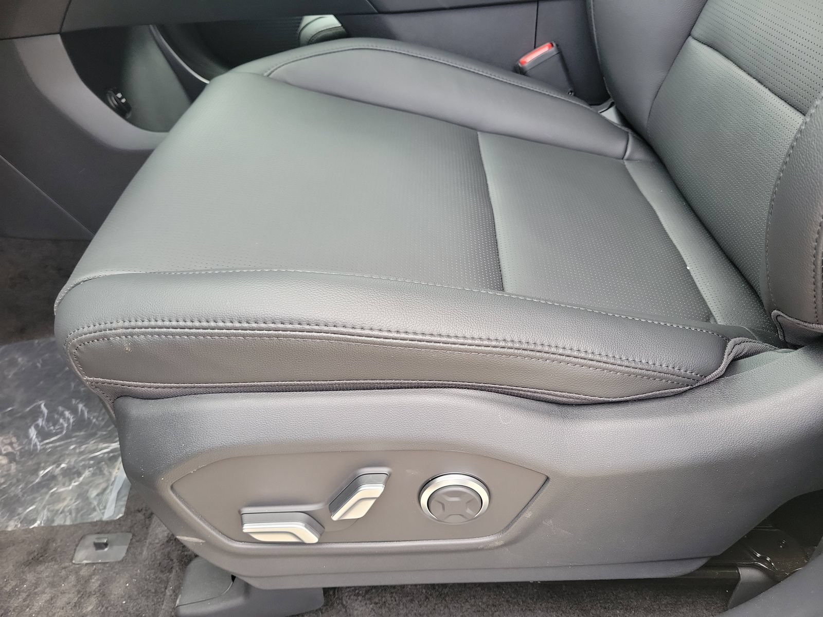 New 2026 Hyundai Santa Fe Limited AWD/4WD image 16