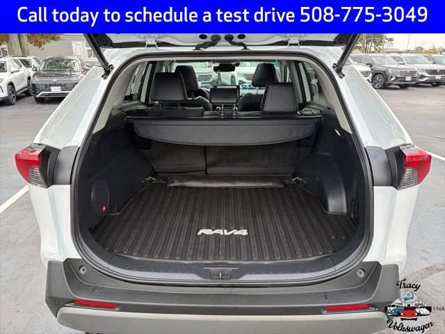 Used 2023 Toyota RAV4 Limited image 21