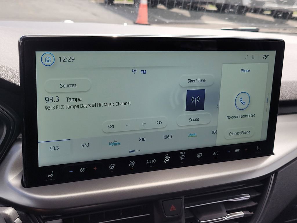 Certified 2026 Ford Escape SE FWD image 20