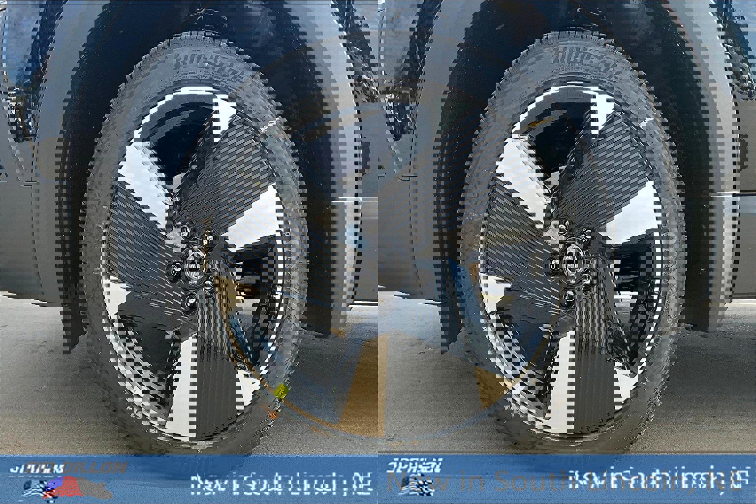 New 2025 Nissan Kicks SR w/ Illumination Package image 11