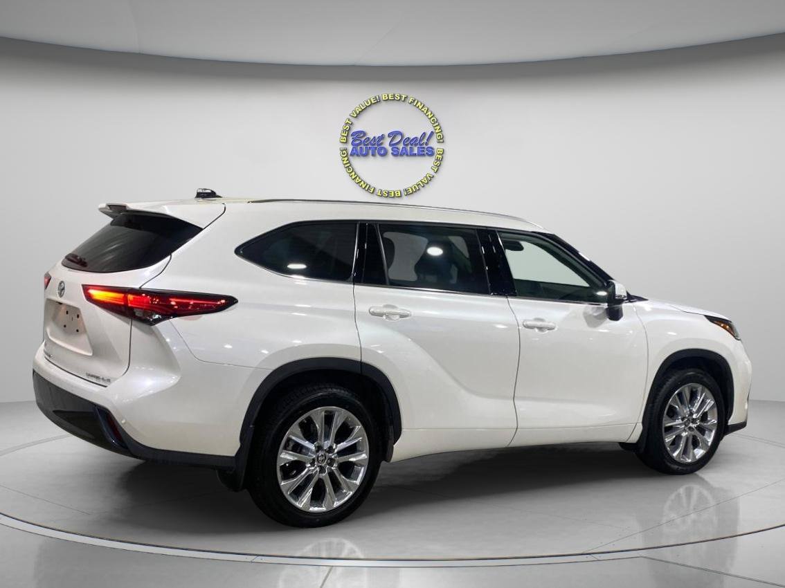 Used 2021 Toyota Highlander Limited AWD/4WD image 5