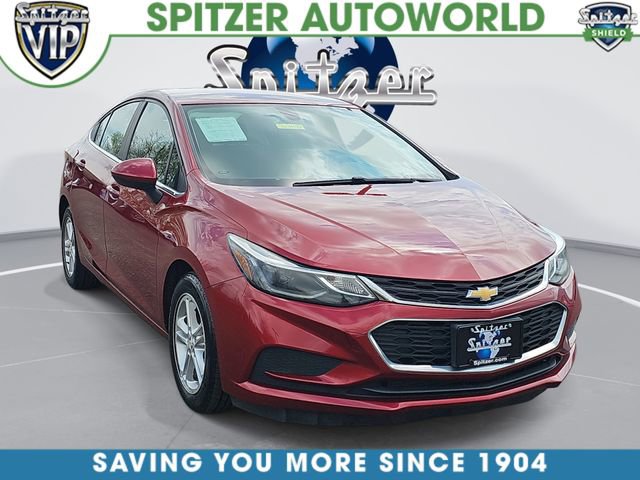 Used 2017 Chevrolet Cruze LT w/ Convenience Package FWD image 1
