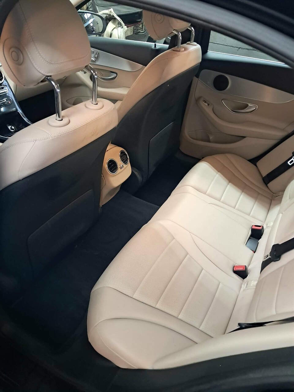 Used 2016 Mercedes-Benz C 300 C 300 4MATIC AWD 4dr Sedan image 5