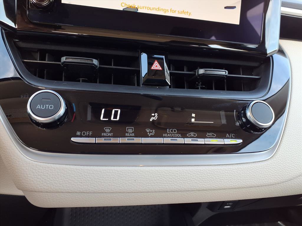 Used 2025 Toyota Corolla LE image 5
