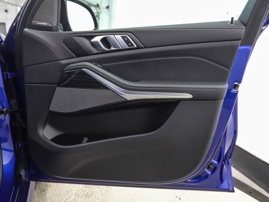 Certified 2025 BMW X5 M60i image 29