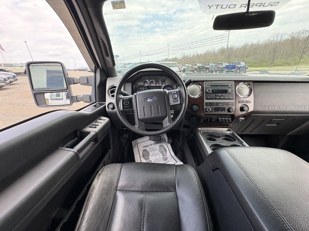 Used 2011 Ford F250 Lariat w/ Lariat Interior Pkg image 24