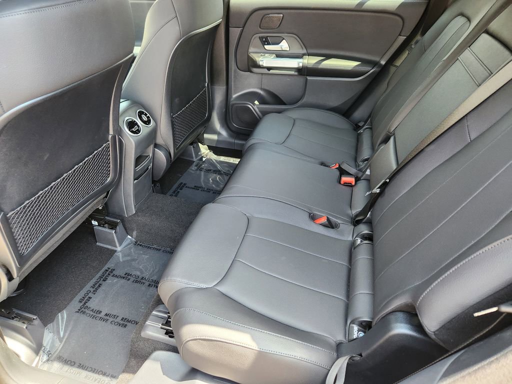 New 2025 Mercedes-Benz GLB 250 4MATIC image 29