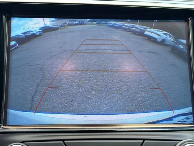Used 2020 Buick Envision Essence FWD image 31