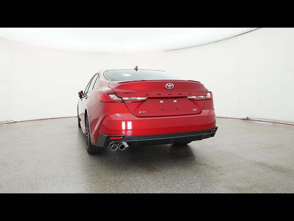 Used 2026 Toyota Camry SE FWD image 37