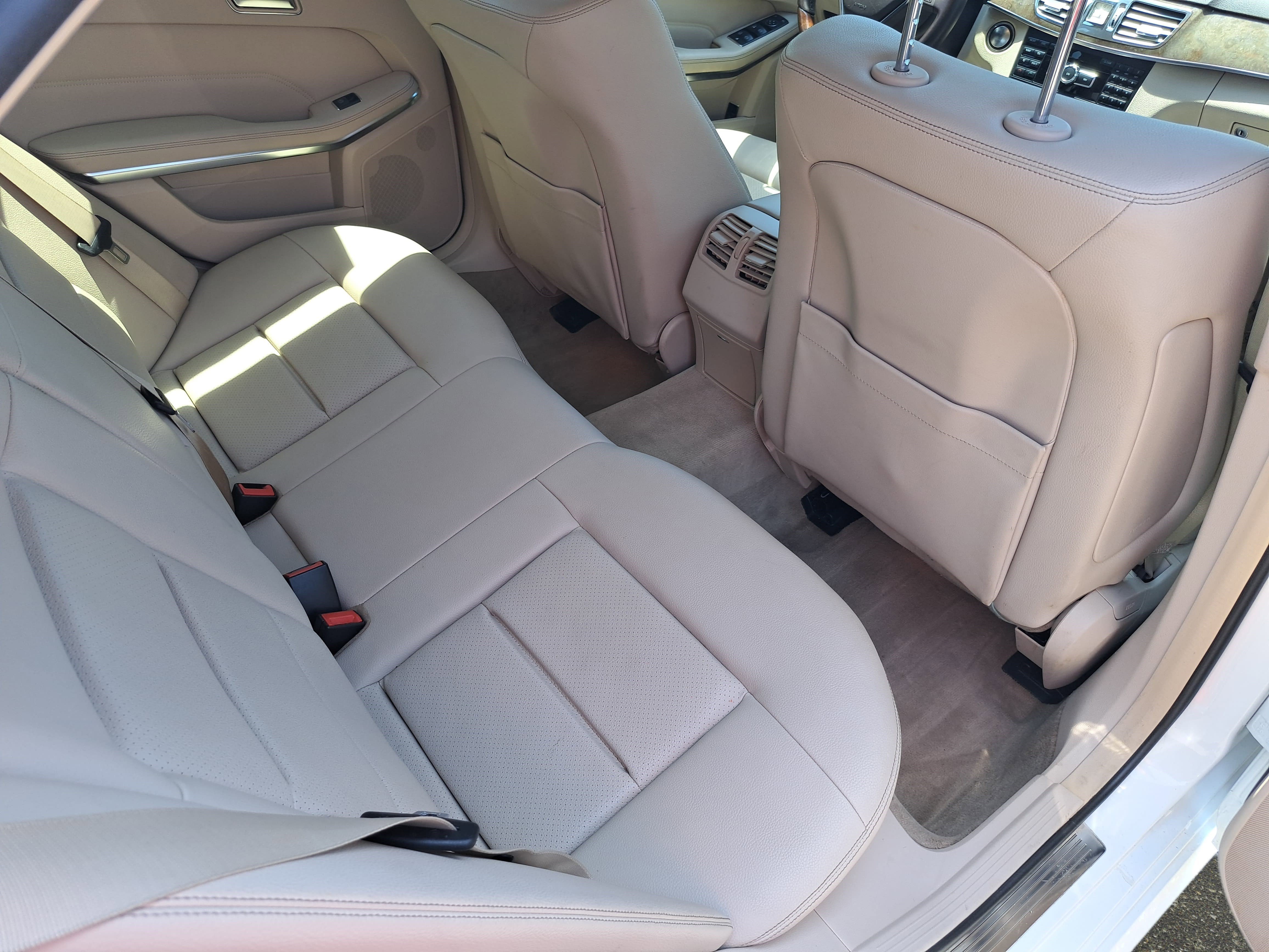 Used 2014 Mercedes-Benz E 350 4MATIC Sedan image 11