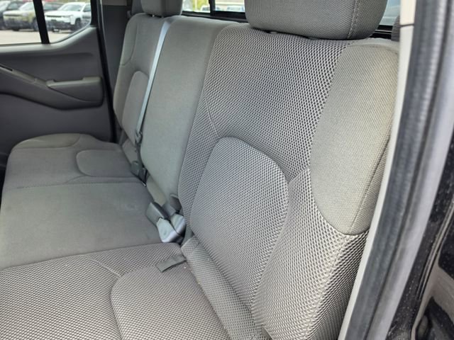 Used 2021 Nissan Frontier SV w/ SV Utility Package AWD/4WD image 10