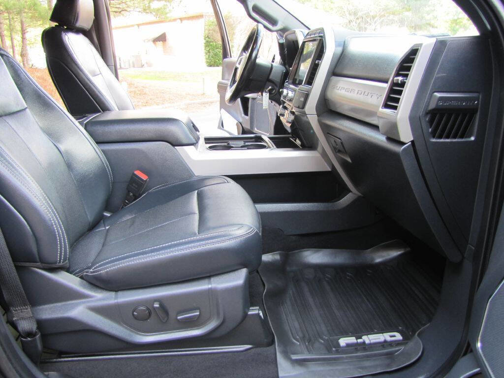 Used 2022 Ford F250 Lariat w/ Lariat Value Package image 22