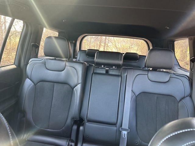 Used 2023 Jeep Grand Cherokee L Laredo AWD/4WD image 25