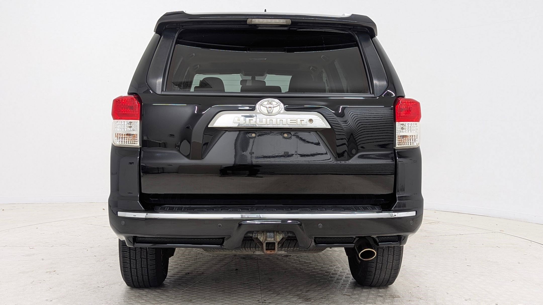 Used 2010 Toyota 4Runner SR5 image 10
